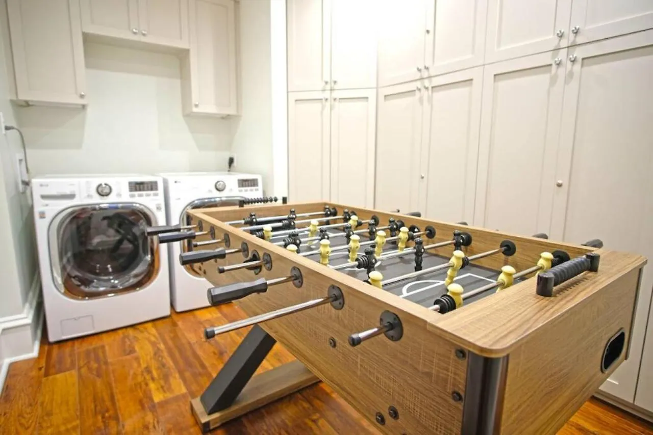 סוואנה Historic 3 Bedroom On Chatham Square 0*,