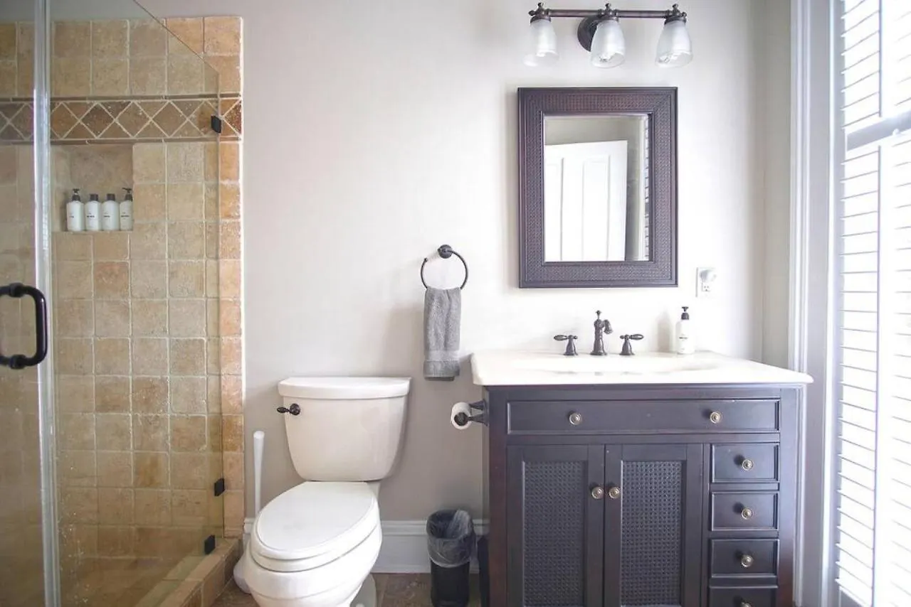 סוואנה Historic 3 Bedroom On Chatham Square ארצות הברית